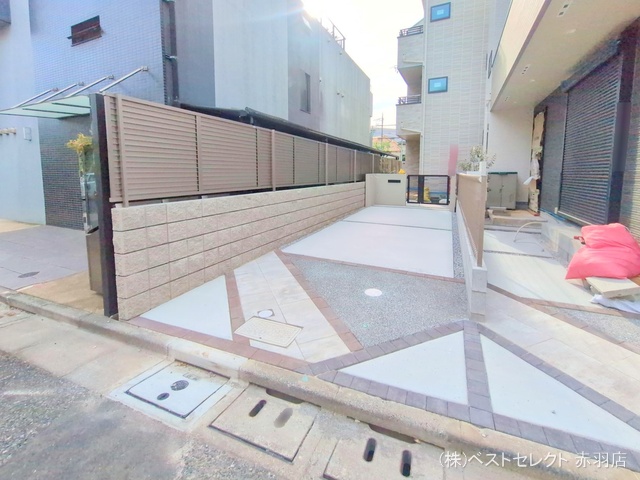 東京都板橋区赤塚新町3丁目の新築戸建て外構写真 2025年10月1日撮影