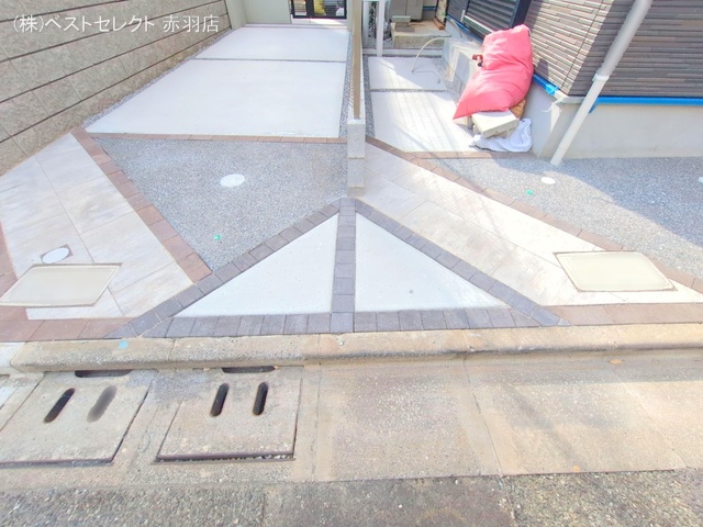 東京都板橋区赤塚新町3丁目の新築戸建て外構写真 2025年10月1日撮影