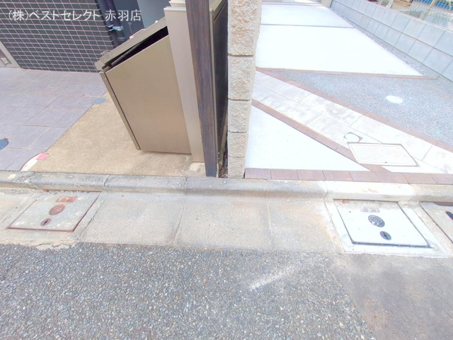 東京都板橋区赤塚新町3丁目の新築戸建て外構写真 2025年10月1日撮影