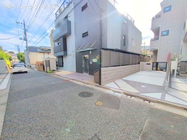 東京都板橋区赤塚新町3丁目の新築戸建て外構写真 2025年10月1日撮影
