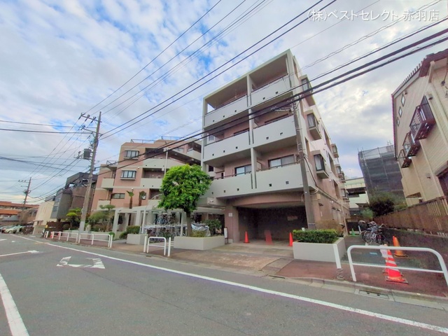東京都板橋区蓮根１丁目のマンション『グランヴェルジェ蓮根』外観写真 2025年11月10日撮影