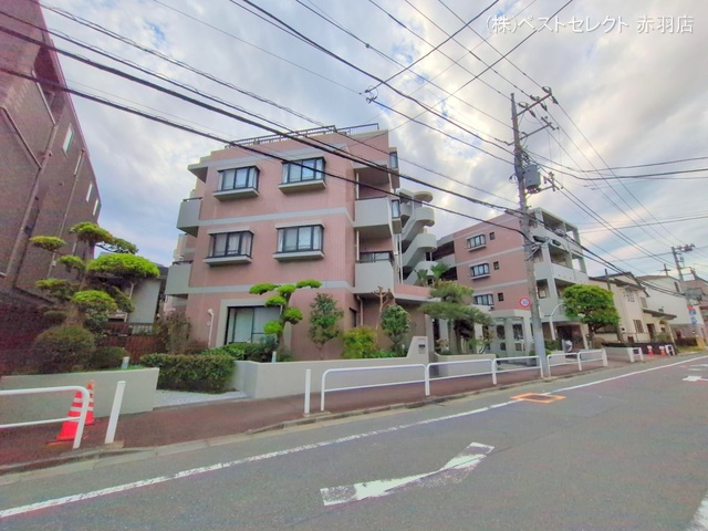 東京都板橋区蓮根１丁目のマンション『グランヴェルジェ蓮根』外観写真 2025年11月10日撮影