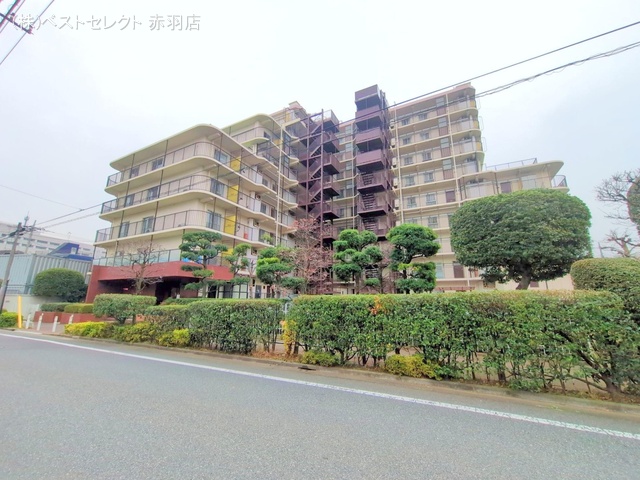 東京都板橋区坂下３丁目のマンション『蓮根サンハイツ』外観写真 2025年12月2日撮影