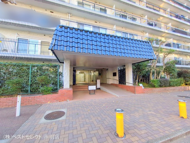 東京都板橋区坂下３丁目のマンション『秀和蓮根レジデンス』外観写真 2025年12月10日撮影