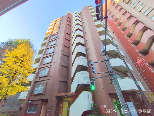 東京都板橋区氷川町のマンション『ローヤルハイツ氷川(板橋本町)』外観写真 2025年12月16日撮影