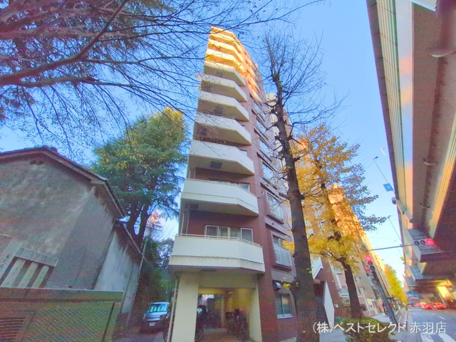 東京都板橋区氷川町のマンション『ローヤルハイツ氷川(板橋本町)』外観写真 2025年12月16日撮影