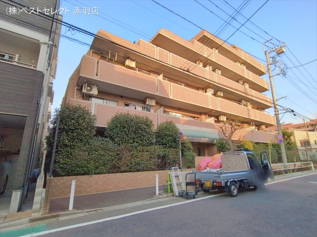 東京都板橋区三園1丁目のマンション『ライオンズマンション西高島平溝下公園弐番館』外観写真 2026年1月18日撮影