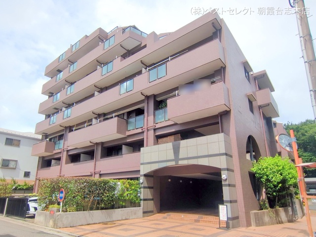 埼玉県志木市本町２丁目のマンション『ザ・ステイツ志木パークステージ』外観写真 2025年7月16日撮影