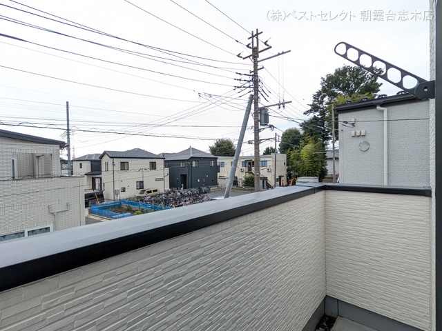 埼玉県新座市畑中2丁目の新築戸建てバルコニー写真 2025年9月18日撮影