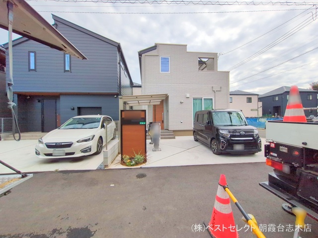 埼玉県新座市畑中2丁目の新築戸建て外構写真 2024年11月10日撮影