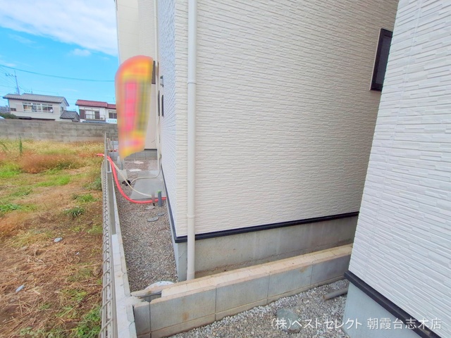 埼玉県新座市畑中2丁目の新築戸建て外構写真 2024年11月10日撮影