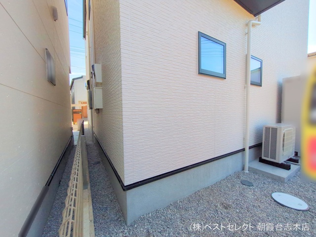 埼玉県新座市畑中2丁目の新築戸建て完成写真 2024年12月4日撮影