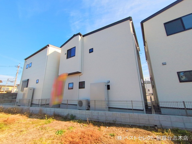 埼玉県新座市畑中2丁目の新築戸建て完成写真 2024年12月4日撮影
