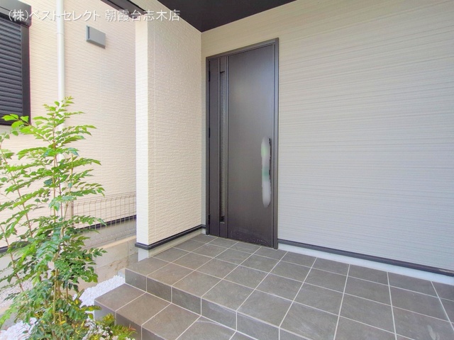 埼玉県新座市畑中2丁目の新築戸建て完成写真 2024年12月4日撮影