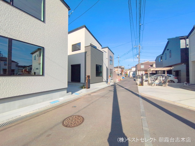埼玉県新座市畑中2丁目の新築戸建て完成写真 2024年12月4日撮影