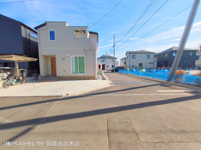 埼玉県新座市畑中2丁目の新築戸建て完成写真 2024年12月4日撮影