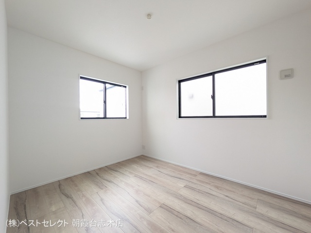 埼玉県新座市畑中2丁目の新築戸建て居室サブ写真 2025年9月18日撮影