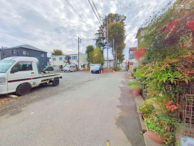 埼玉県新座市畑中2丁目の新築戸建て外構写真 2024年11月10日撮影