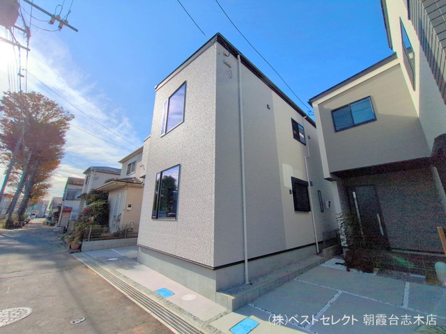 埼玉県新座市畑中2丁目の新築戸建て完成写真 2024年12月4日撮影
