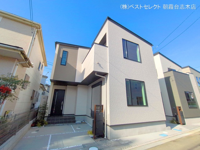 埼玉県新座市畑中2丁目の新築戸建て完成写真 2024年12月4日撮影