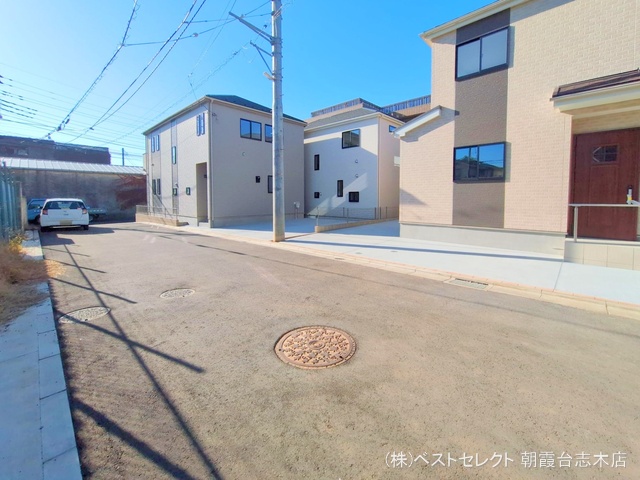 埼玉県新座市栄３丁目の新築戸建て完成写真 2025年11月30日撮影