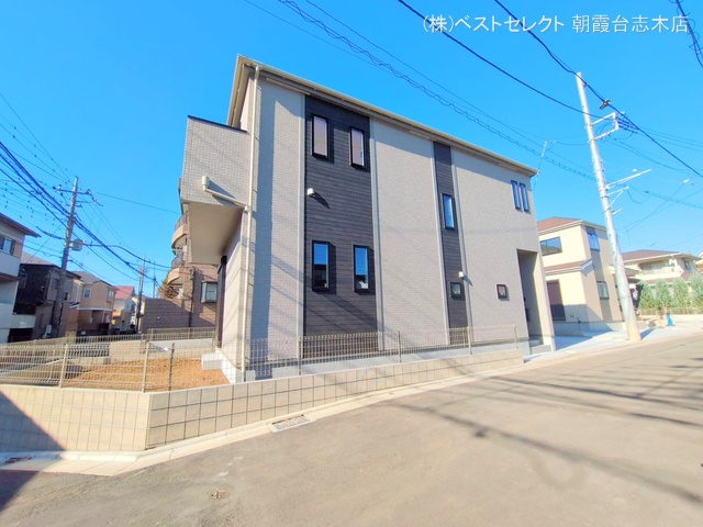 埼玉県新座市栄３丁目の新築戸建て完成写真 2025年11月30日撮影