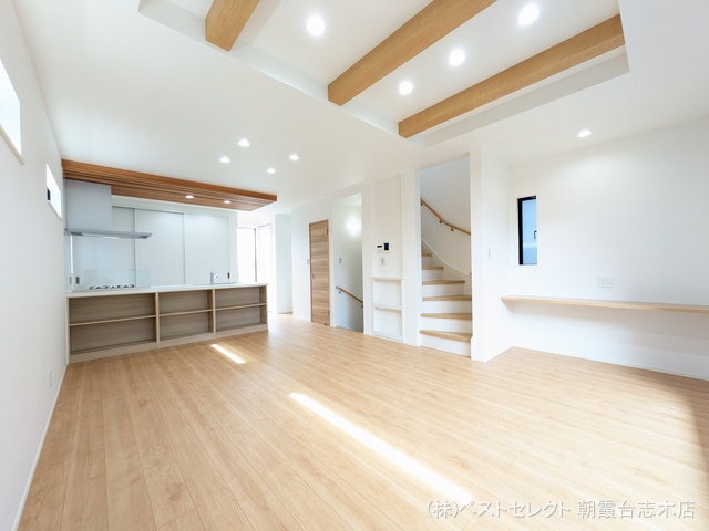 埼玉県新座市東3丁目の新築戸建て内装写真 2025年10月1日撮影