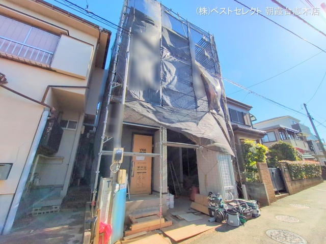 埼玉県新座市東3丁目の新築戸建てシート写真 2025年2月12日撮影