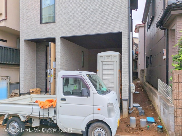 埼玉県新座市東3丁目の新築戸建て外構写真 2025年3月23日撮影