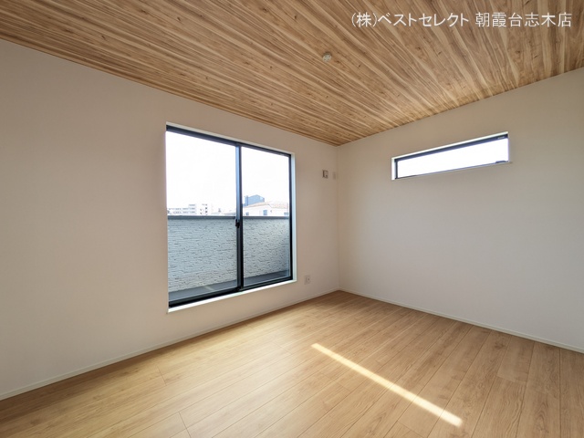 埼玉県新座市東3丁目の新築戸建て居室メイン写真 2025年10月1日撮影