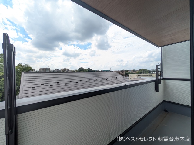 埼玉県和光市新倉2丁目の新築戸建てバルコニー写真 2025年9月10日撮影
