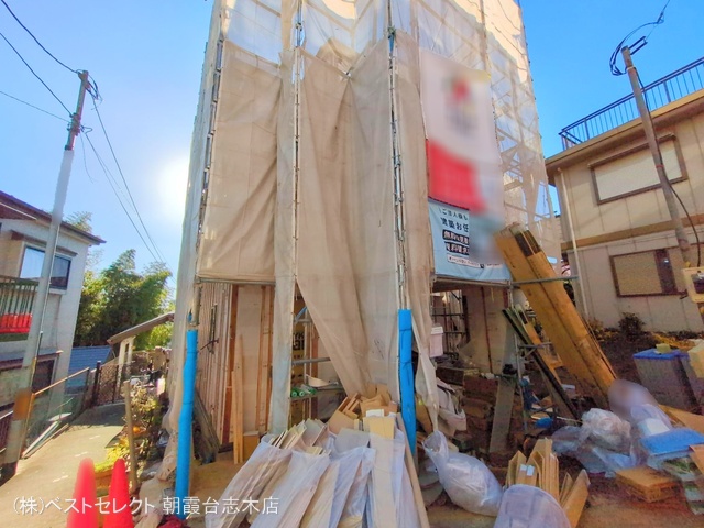 埼玉県和光市新倉2丁目の新築戸建てシート写真 2024年12月1日撮影