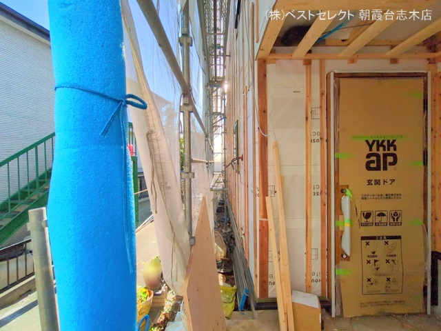 埼玉県和光市新倉2丁目の新築戸建てシート写真 2024年12月1日撮影