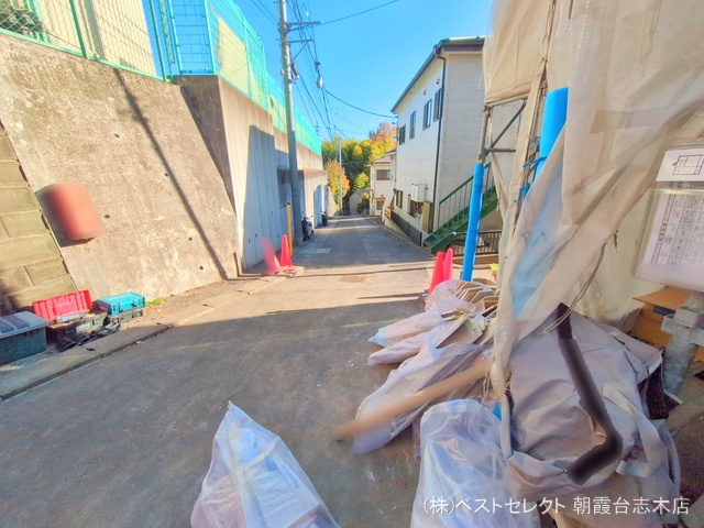 埼玉県和光市新倉2丁目の新築戸建てシート写真 2024年12月1日撮影