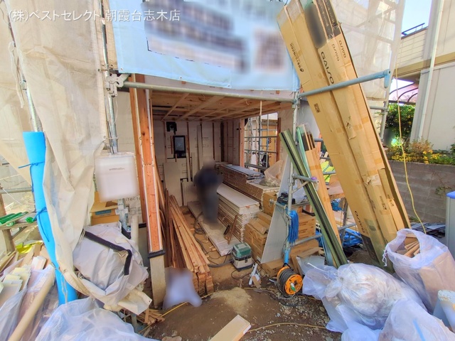 埼玉県和光市新倉2丁目の新築戸建てシート写真 2024年12月1日撮影