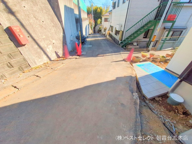 埼玉県和光市新倉2丁目の新築戸建て外構写真 2024年12月18日撮影