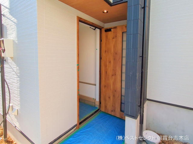 埼玉県和光市新倉2丁目の新築戸建て外構写真 2024年12月18日撮影