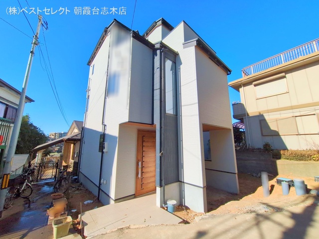 埼玉県和光市新倉2丁目の新築戸建て外構写真 2025年2月18日撮影