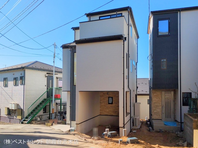 埼玉県和光市新倉2丁目の新築戸建て外構写真 2025年2月18日撮影