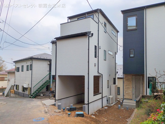 埼玉県和光市新倉2丁目の新築戸建て外構写真 2025年3月23日撮影
