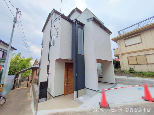 埼玉県和光市新倉２丁目-新築戸建ての完成写真