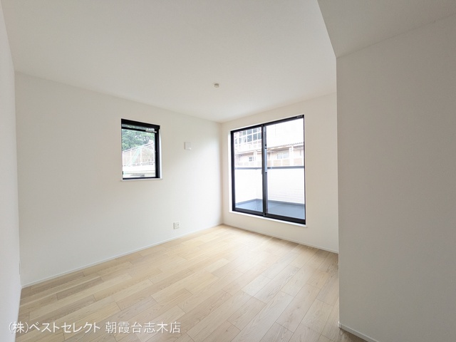 埼玉県和光市新倉2丁目の新築戸建て居室メイン写真 2025年9月10日撮影