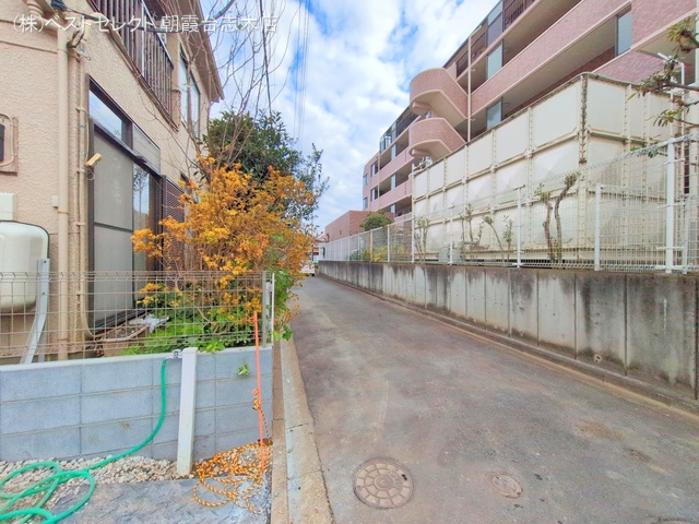 埼玉県新座市大和田１丁目の新築戸建て基礎写真 2025年1月15日撮影