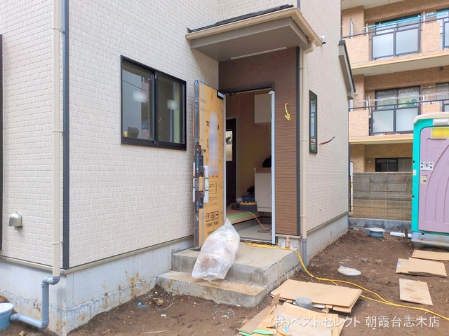 埼玉県新座市大和田１丁目の新築戸建て外構写真 2025年3月12日撮影