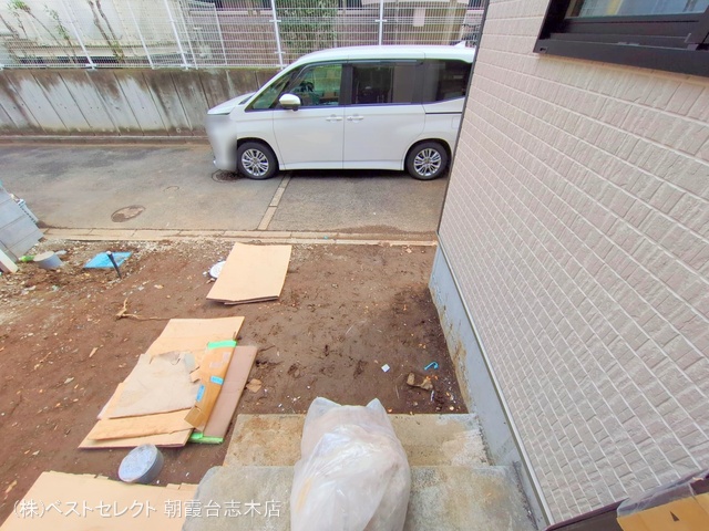埼玉県新座市大和田１丁目の新築戸建て外構写真 2025年3月12日撮影