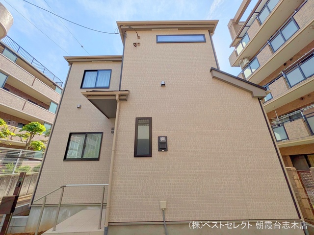 埼玉県新座市大和田１丁目の新築戸建て完成写真 2025年4月16日撮影