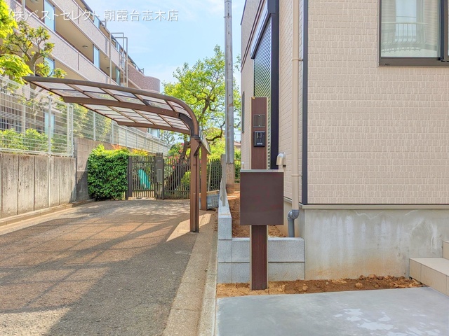 埼玉県新座市大和田１丁目の新築戸建て完成写真 2025年4月16日撮影