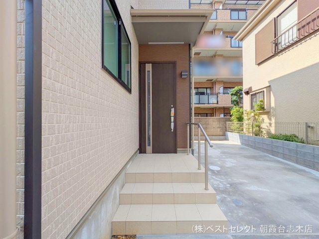 埼玉県新座市大和田１丁目の新築戸建て完成写真 2025年4月16日撮影