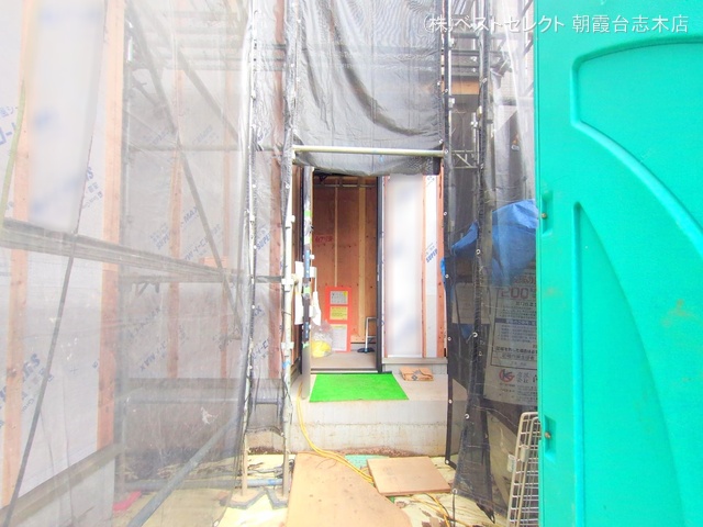 埼玉県志木市幸町2丁目の新築戸建てシート写真 2025年7月6日撮影