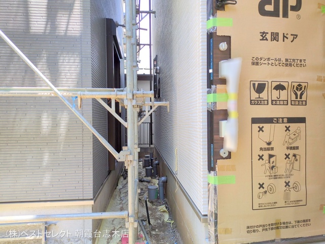 埼玉県志木市幸町2丁目の新築戸建て外構写真 2025年7月27日撮影